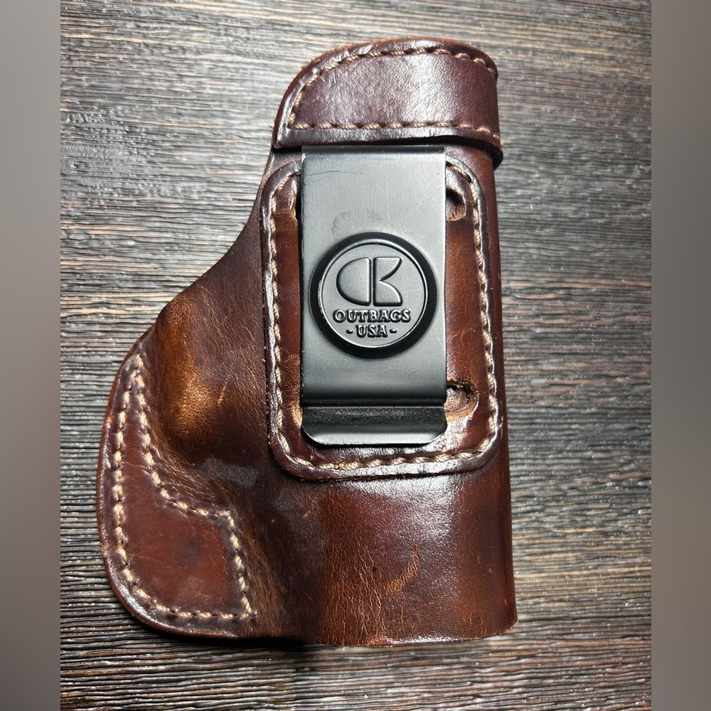 Outbags Leather IWB holster for small frame Glocks.